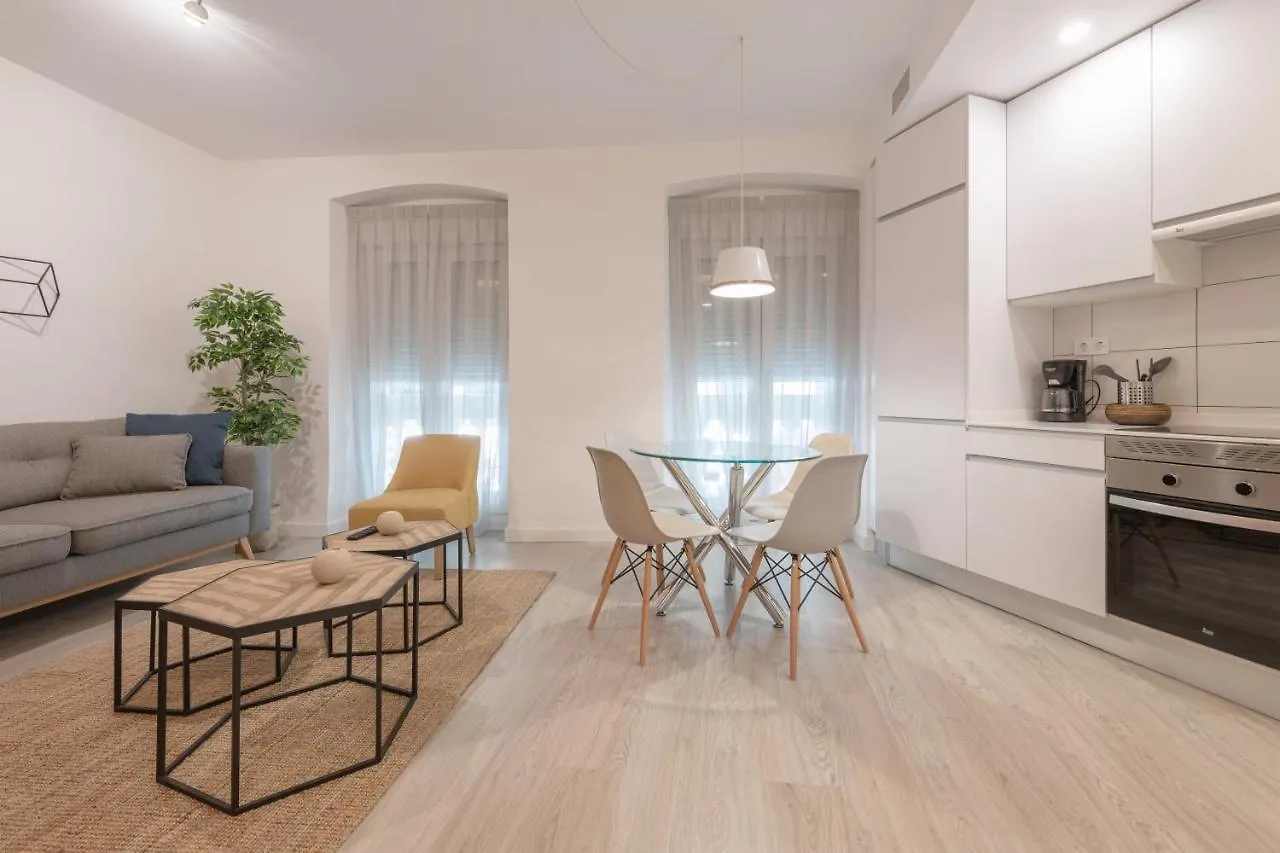 Bright And Modern- 2 Bedrooms 1Bathroom- Mintystay - Bocangel Madrid Apartment